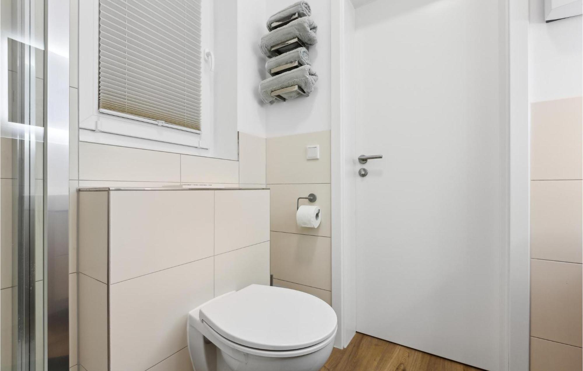 Pet Friendly Apartment In Naumburg With Kitchen Εξωτερικό φωτογραφία