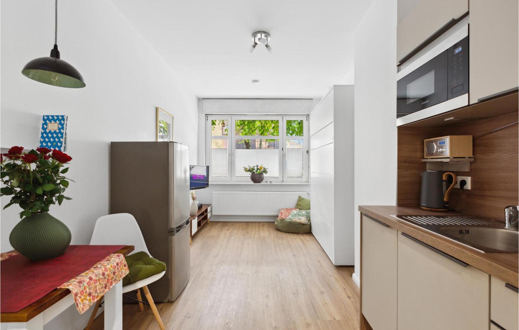 Pet Friendly Apartment In Naumburg With Kitchen Εξωτερικό φωτογραφία